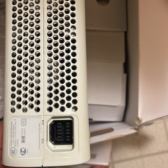 Xbox 360 - Picture 8 of 10